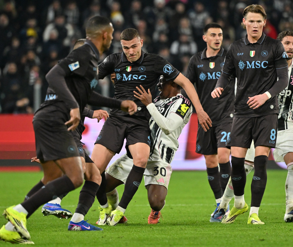 英雄联盟-关于里程碑夜！尤文图斯止住颓势，意甲今晚刷纪录，压力陡增，心理建设被强调的信息